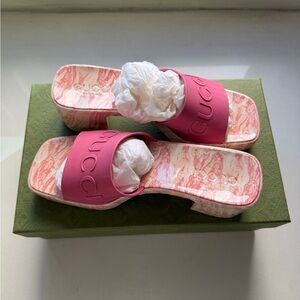 Gucci Pink Women's Sandals